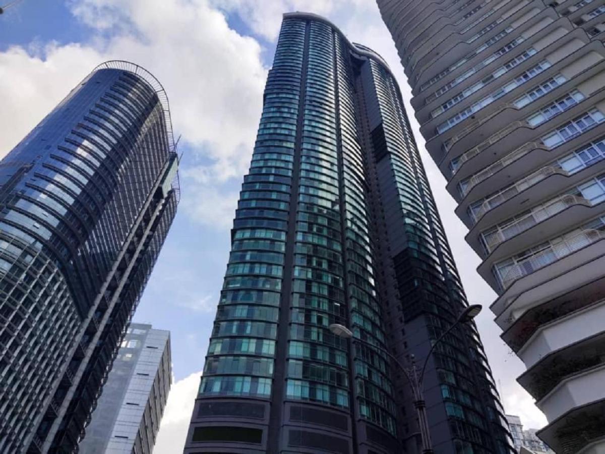 Sky Suites Klcc By Luna Kuala Lumpur Eksteriør billede