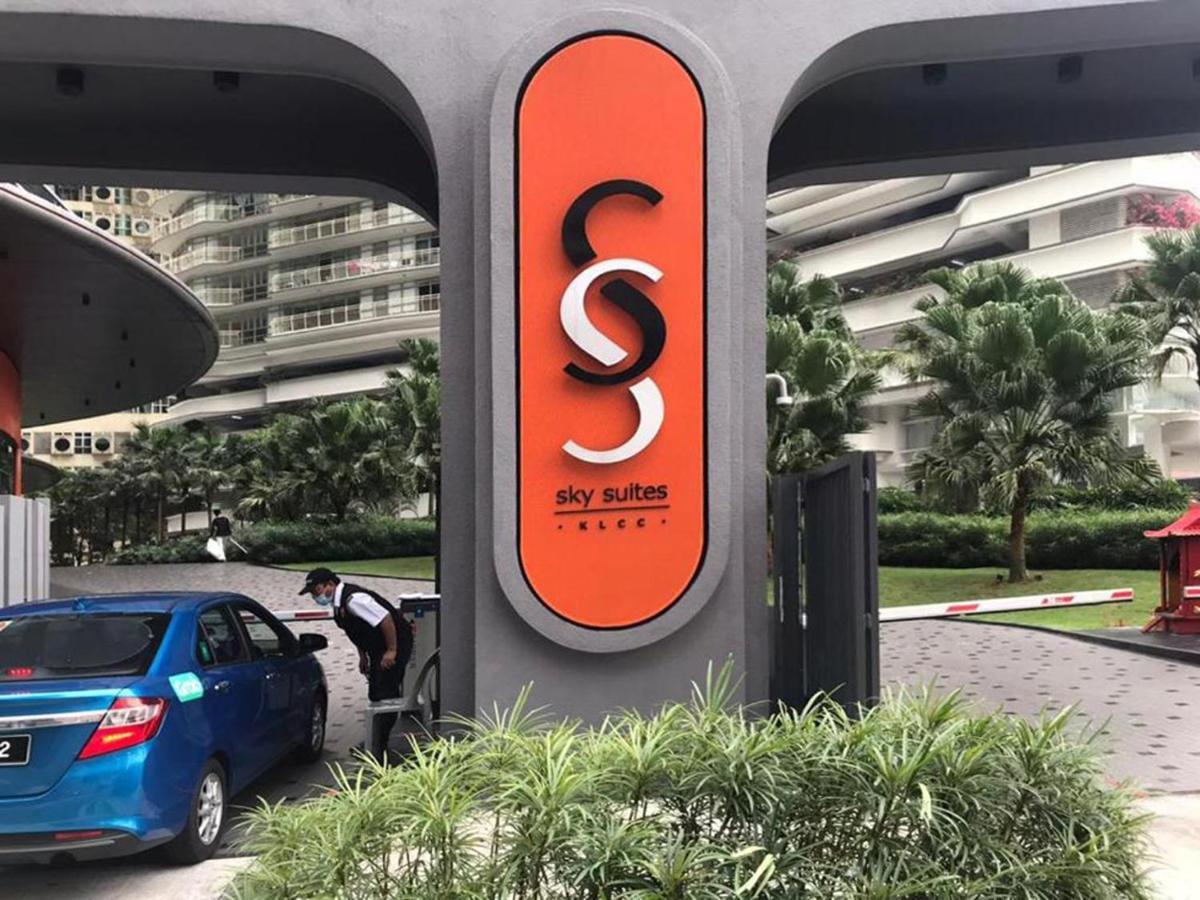 Sky Suites Klcc By Luna Kuala Lumpur Eksteriør billede