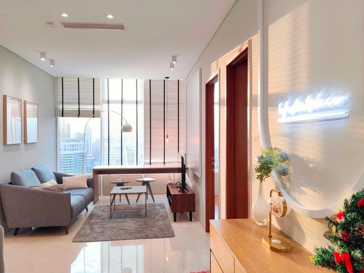 Sky Suites Klcc By Luna Kuala Lumpur Eksteriør billede